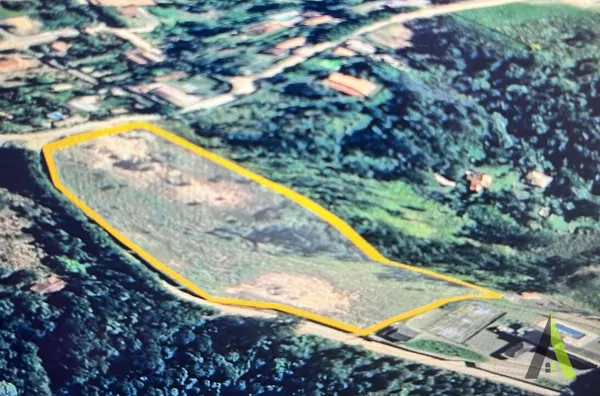 Oportunidade de Investimento em Terreno com Potencial Inigualável!