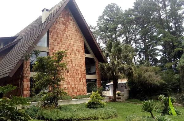 Chácara Espetacular em São Roque!