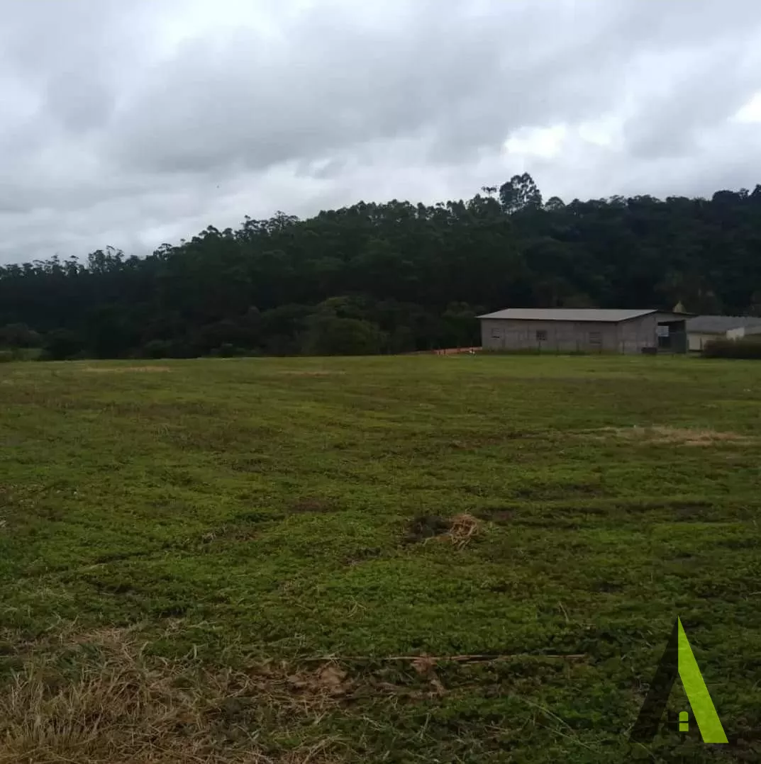 Terreno com Topografia Privilegiada na Estrada do Vinho em So Roque! - TE655