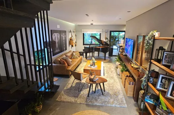 Sobrado em Condomínio Fechado de Alto Padrão de São Roque!