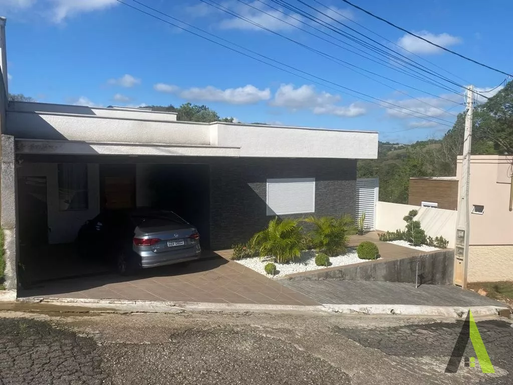 Casa Trrea em Condomnio Fechado de So Roque! - CA348