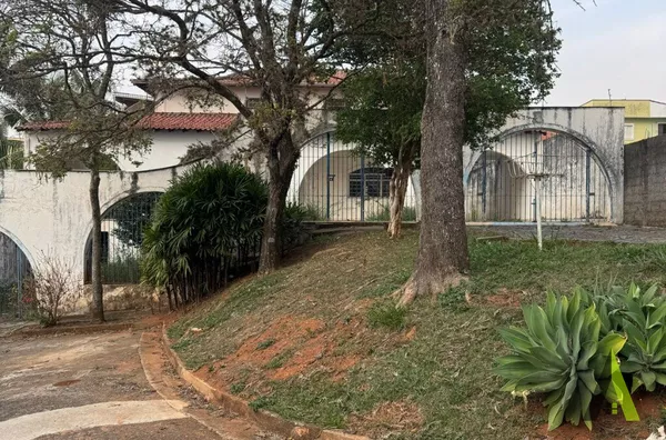 Casa em Bairro Nobre de São Roque!