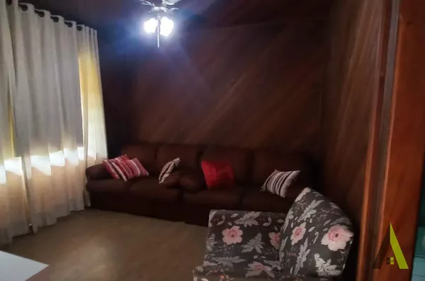 Chalé a venda em condomínio  em São Roque!