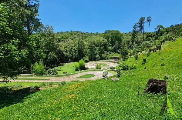 Pousada Próximo a Estrada do Vinho em São Roque! 