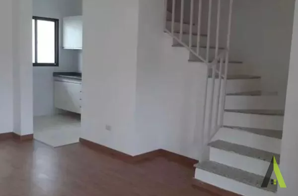 Casa em Condomínio Fechado em São Roque!