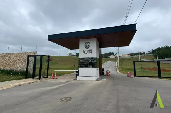 Terreno em Condomínio Fechado de Alto Padrão em São Roque!