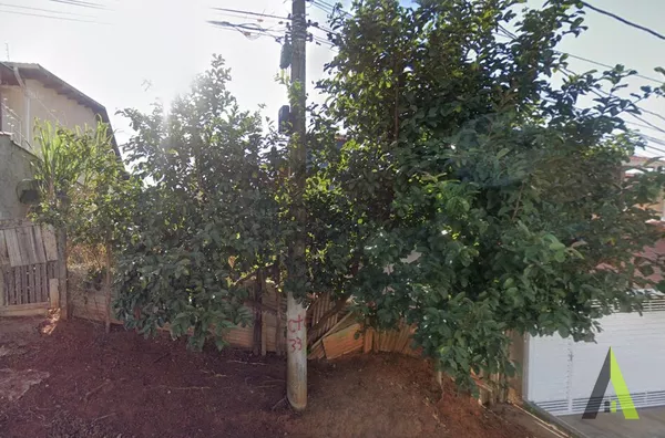 Terreno Plano em Bairro Tradicional em São Roque! 