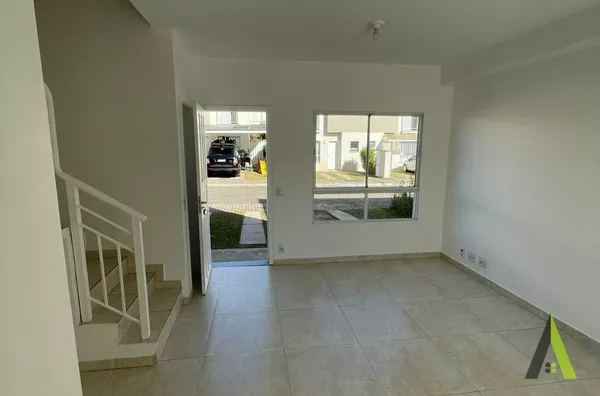 Casa em Condomínio Fechado em São Roque!