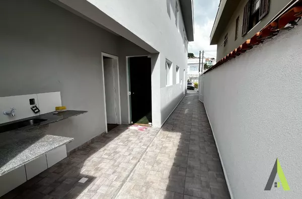 Casa Comercial  no Centro de São Roque  ! 