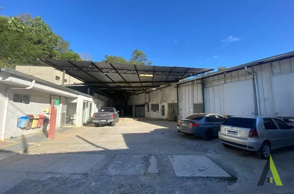 Galpão Industrial em São Roque! 