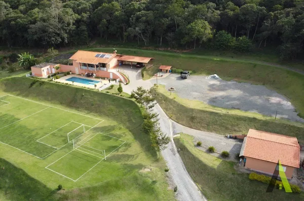 Chácara para Temporada no Roteiro do Vinho em São Roque!