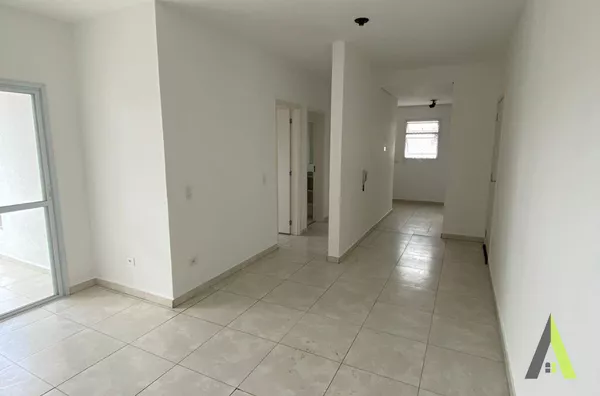 Apartamento com Sacada em São Roque!