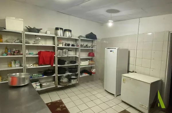 Casa Colonial no Centro de São Roque! 