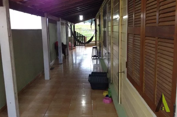 Casa Avarandada em Mailasqui!