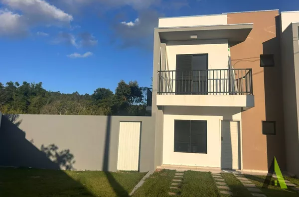 Casa em Condomínio Fechado em São Roque!