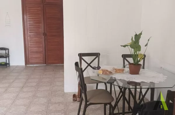 Casa Térrea Versátil em Localização Privilegiada de São Roque!