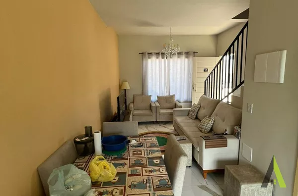 Sobrado Novo em Condomínio Fechado de São Roque! 