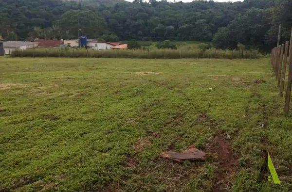 Terreno com Topografia Privilegiada na Estrada do Vinho em São Roque!