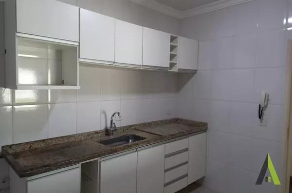 Apartamento amplo em São Roque!