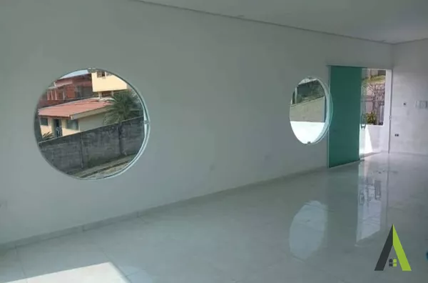 Ponto Comercial no Centro de São Roque!