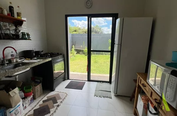 Sobrado Novo em Condomínio Fechado de São Roque! 