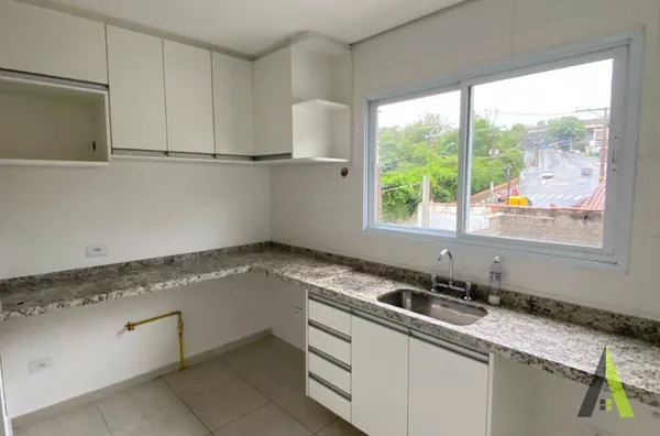 Apartamento Próximo ao Centro de São Roque! 