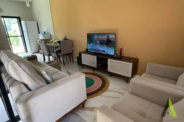 Sobrado Novo em Condomínio Fechado de São Roque! 