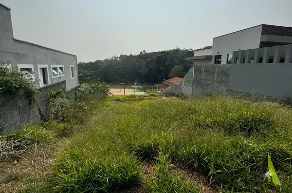  Terreno em Condomínio Fechado de Alto Padrão em São Roque!