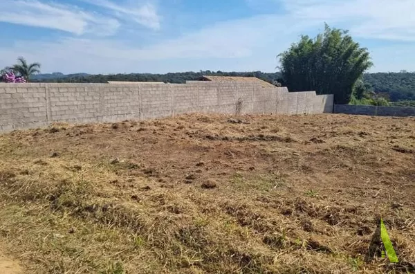 Terreno Próximo ao Roteiro do Vinho em São Roque!