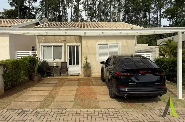 Casa Térrea em Condomínio em Mairinque! 