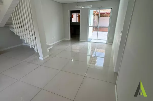 Casa em Condomínio Fechado de São Roque!