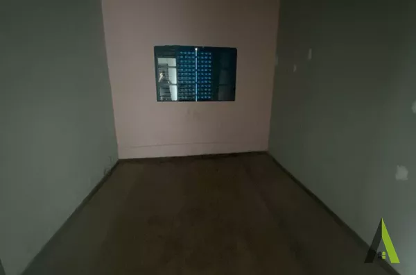 Ponto Comercial no Centro de São Roque! 