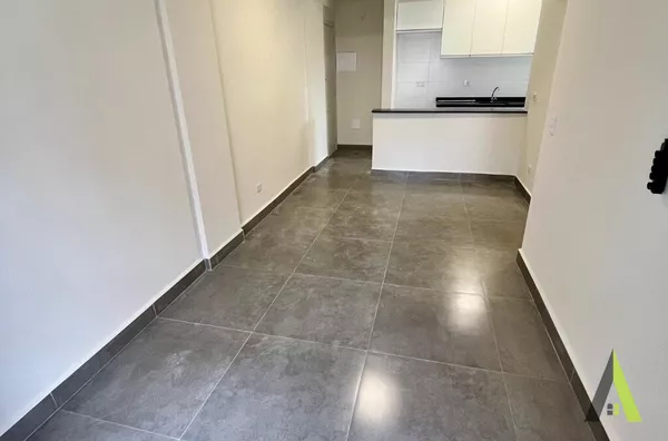 Apartamento com Varanda em São Roque! 