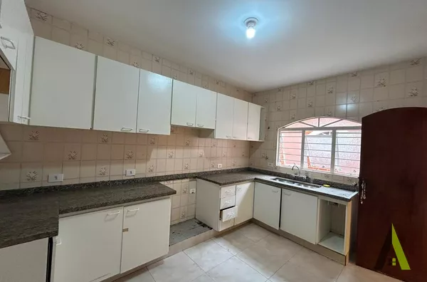 Casa Térrea em Bairro Nobre de São Roque!