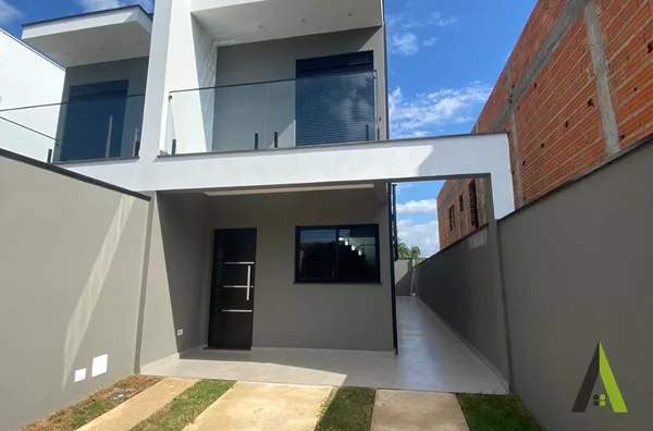 Sobrado em Bairro Tradicional em São Roque! 