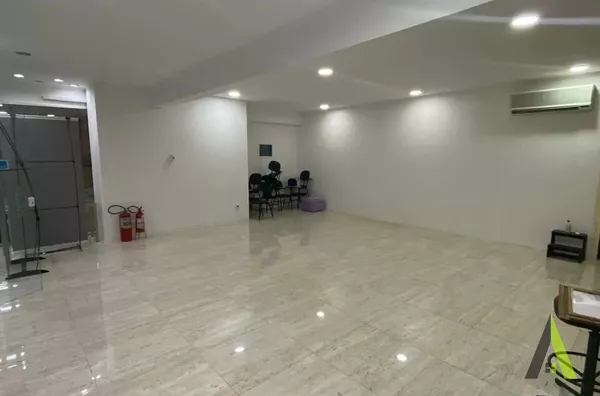 Sala Comercial Decorada em São Roque!