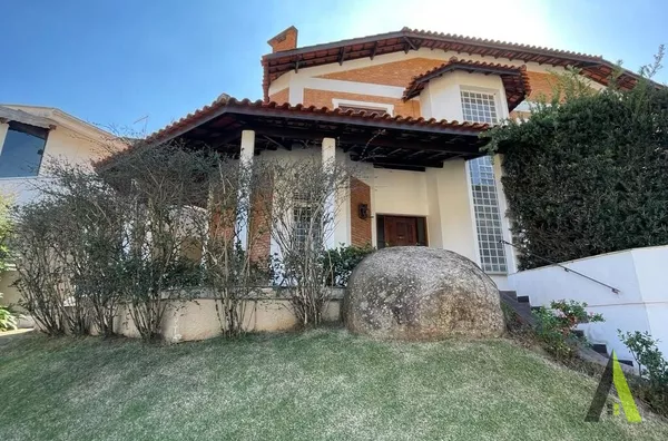  Sobrado com Área Gourmet Completa  em Bairro Nobre de São Roque!