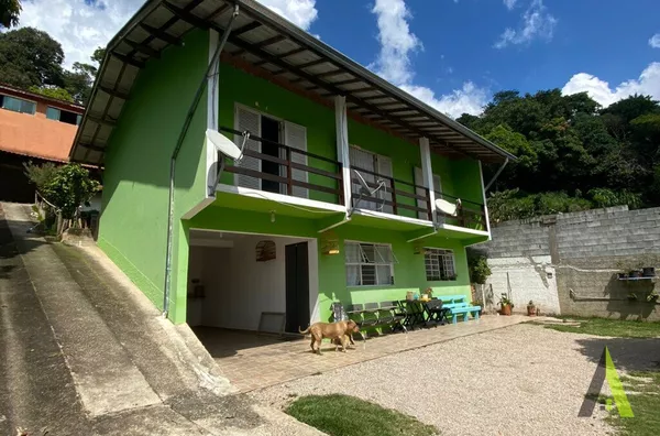 Chácara Próximo ao Centro de São Roque!