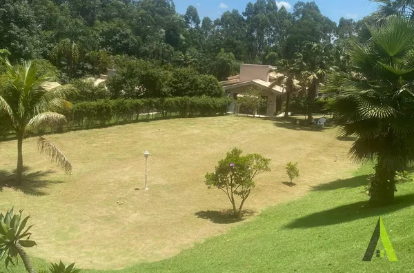 Terreno Plano em Condomínio Resort de Alto Padrão em Araçariguama!