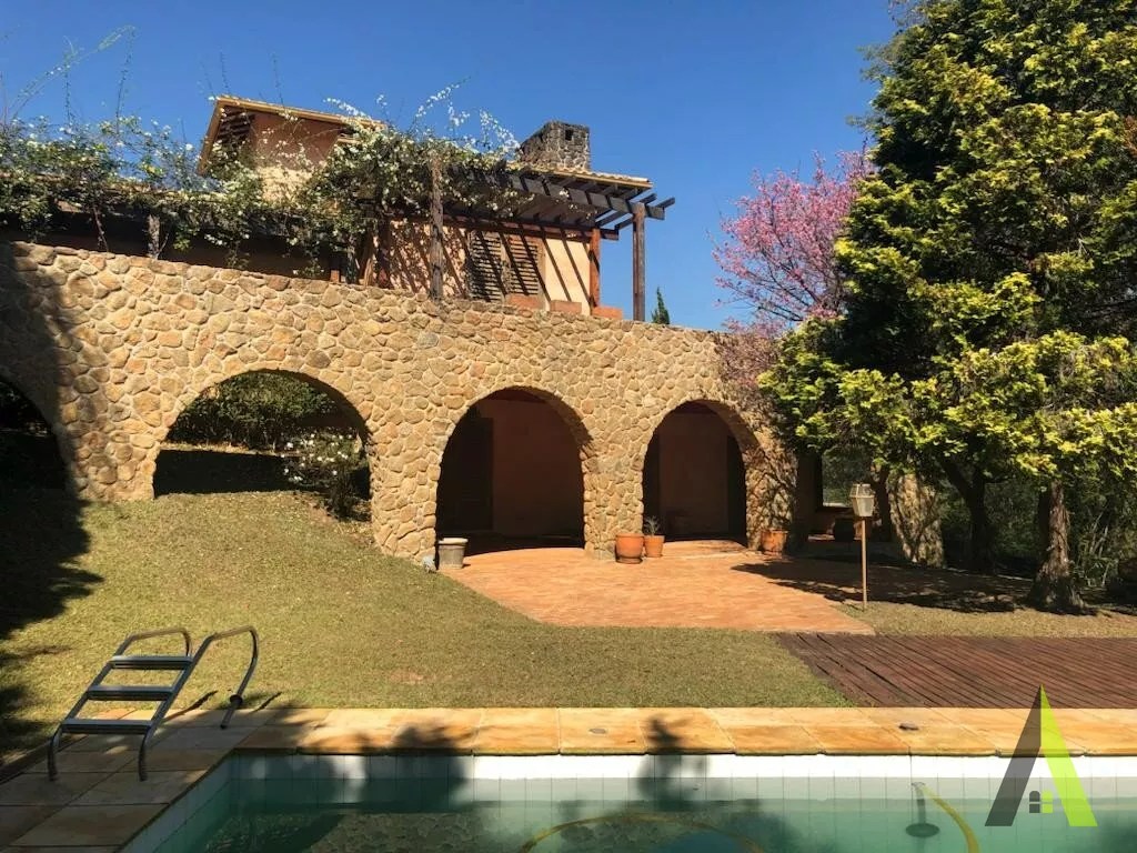 Casa de Alto Padro com rea Gourmet em So Roque! - CA314