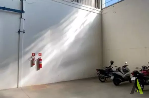  Galpão Industrial em São Roque!  