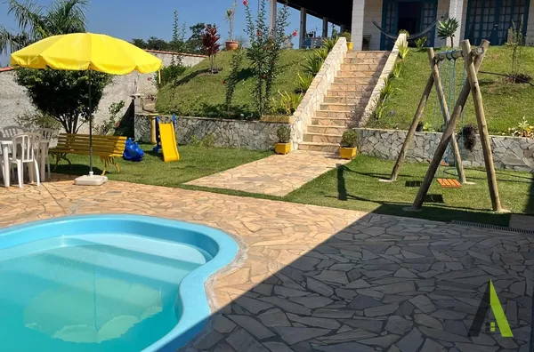 Chácara em Condômino Fechado de Mairinque!