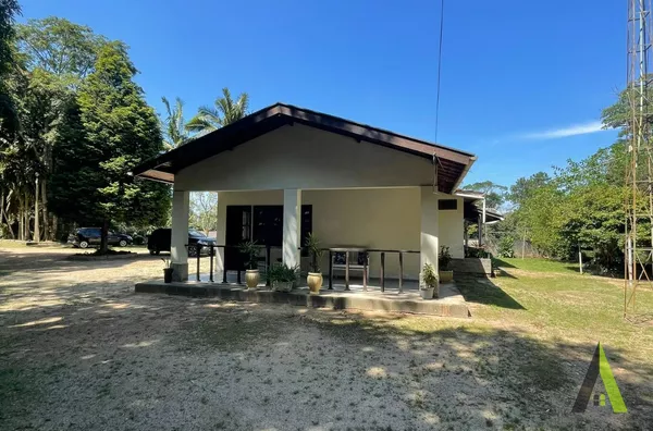 Chácara em Região Nobre de São Roque!