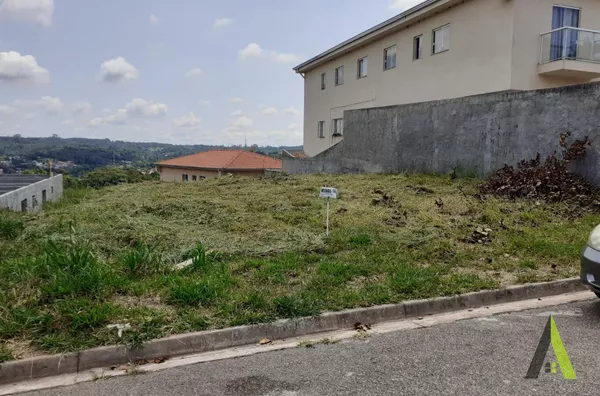  Terreno com Topografia Privilegiada em Mailasqui! 