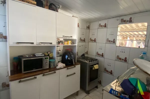 Casa Térrea no Centro de São Roque! 