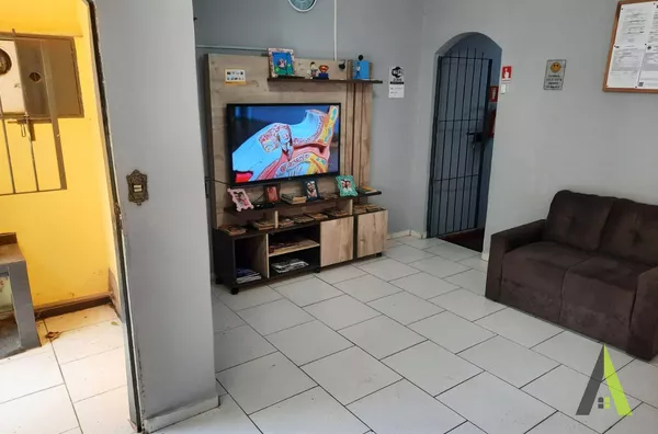 Sobrado Comercial no Centro de São Roque!