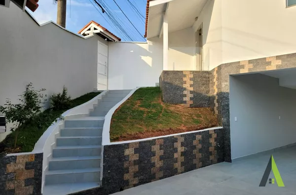 Casa Térrea com Área Gourmet Completa em São Roque!