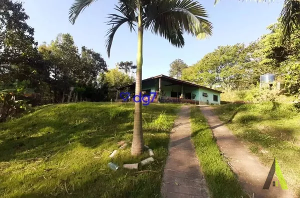 Sítio com 44.000 mil m² a Venda em São Roque! 