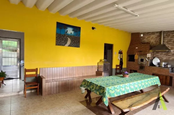 Chácara Próximo a Quintino de Lima em São Roque! 