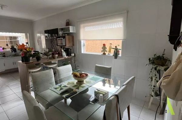 Sobrado em Bairro Nobre! 